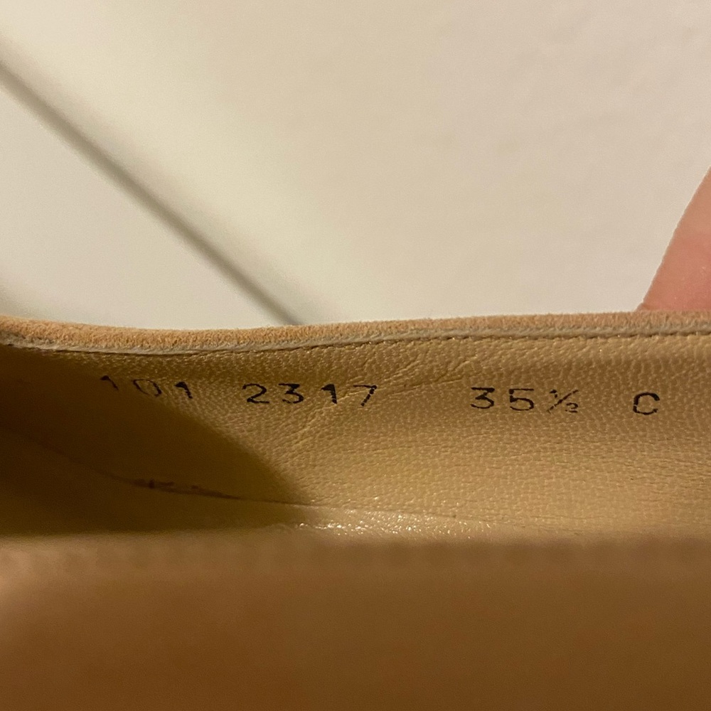 (NWOT) Gucci Vintage Suede Horse Bit Taupe Pink Mid-Heel Pointed Heels | 35C - Picture 9 of 16